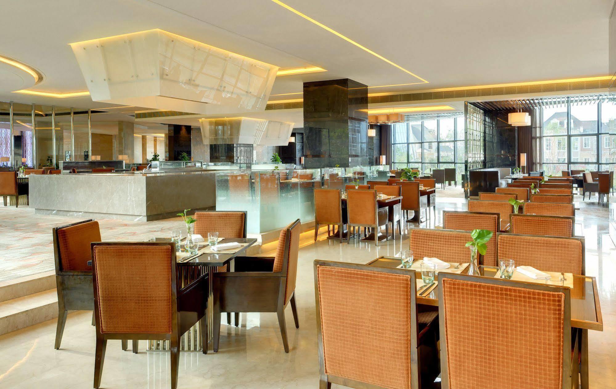 Sheraton Changchun Jingyuetan Hotel Eksteriør bilde